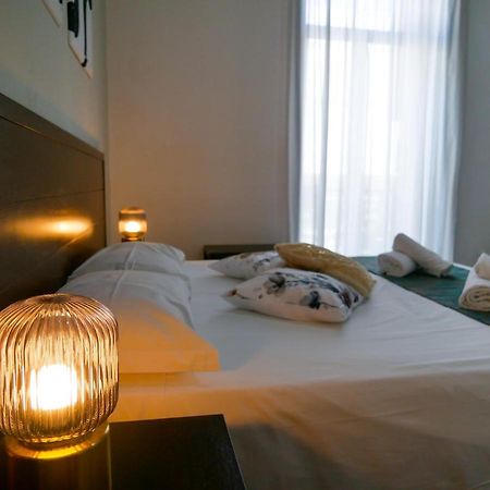 Bed and Breakfast My Friend Antonia à Barcellona-Pozzo di Gotto Extérieur photo